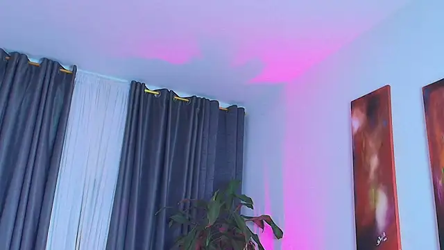 Snapshot of Aliciawonderxx chatting on 04/26/26, 12:08 Aliciawonderxx online show from 04/26/26, 12:08