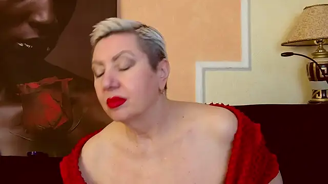 LadyPosh online show from 11/11/25, 10:43