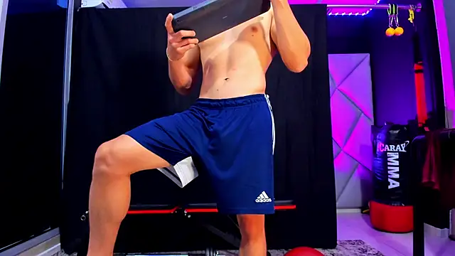 Snapshot of Aydenmiller96 chatting on 10/26/25, 02:01 Aydenmiller96 online show from 10/26/25, 02:01