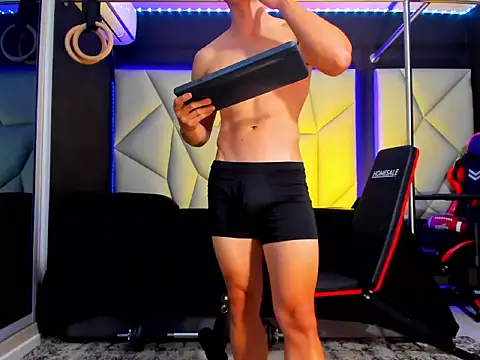 Snapshot of Aydenmiller96 chatting on 11/28/25, 02:47 Aydenmiller96 online show from 11/28/25, 02:47