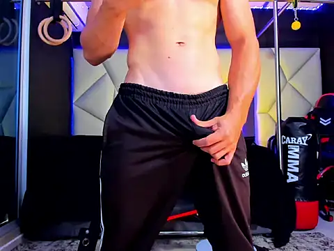 Snapshot of Aydenmiller96 chatting on 11/28/25, 02:53 Aydenmiller96 online show from 11/28/25, 02:53