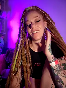 LucidLucy online show from 10/05/25, 06:34