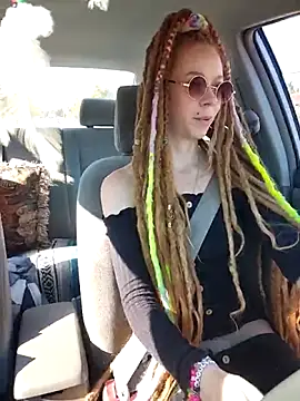 LucidLucy online show from 10/06/25, 02:36