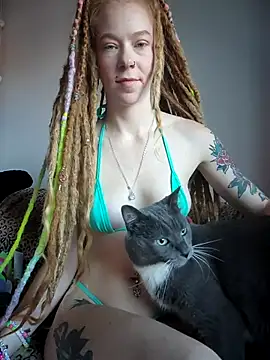 LucidLucy online show from 10/08/25, 12:25