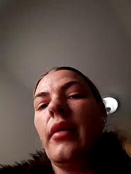 Snapshot of Dirtyfeelin chatting on 03/23/26, 07:01 Dirtyfeelin online show from 03/23/26, 07:01