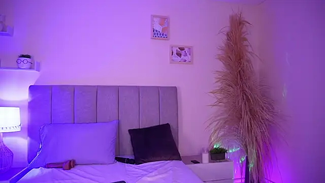 curvyliciousss online show from 12/29/24, 11:08