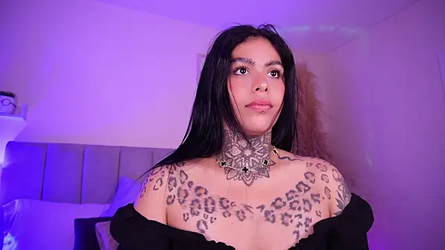 curvyliciousss online show from 12/31/24, 12:54