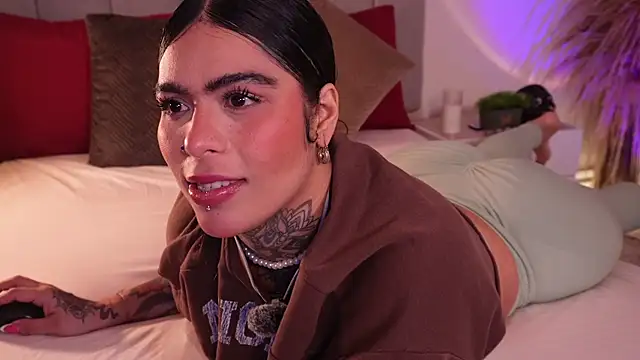 curvyliciousss online show from 09/29/25, 04:34