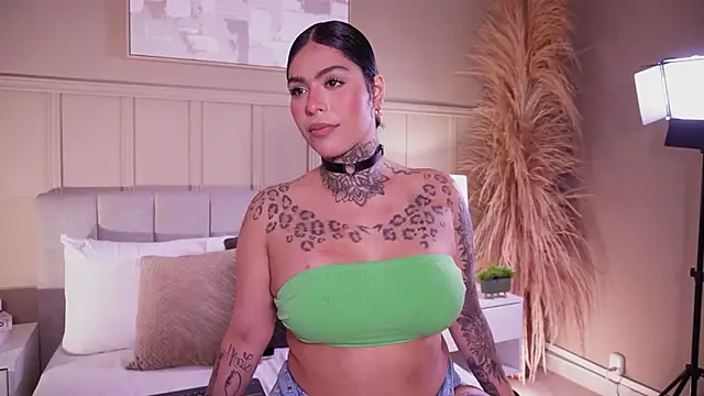 curvyliciousss online show from 03/08/26, 05:17