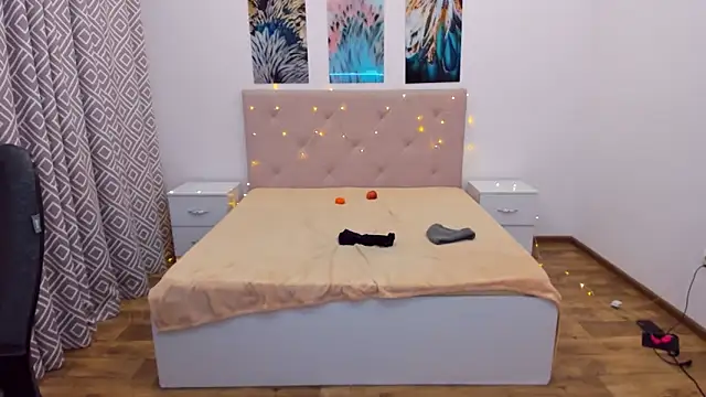 AlexiaDarren online show from 12/14/24, 01:17