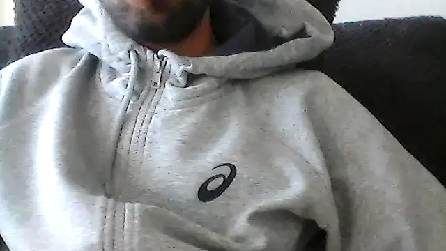 Snapshot of juju156111 chatting on 10/11/25, 02:48 juju156111 online show from 10/11/25, 02:48