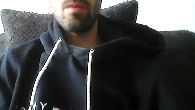 Snapshot of juju156111 chatting on 10/24/25, 08:33 juju156111 online show from 10/24/25, 08:33