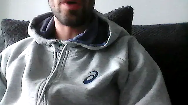 Snapshot of juju156111 chatting on 10/27/25, 09:13 juju156111 online show from 10/27/25, 09:13