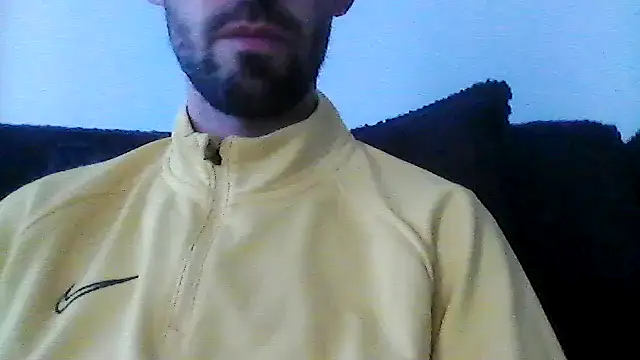 Snapshot of juju156111 chatting on 11/22/25, 02:05 juju156111 online show from 11/22/25, 02:05