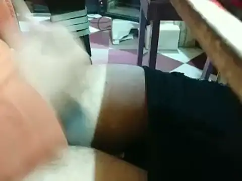 Snapshot of growing20yo chatting on 01/22/25, 12:16 growing20yo online show from 01/22/25, 12:16