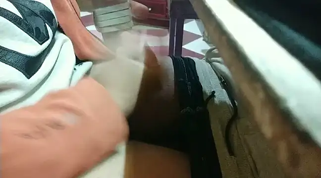 Snapshot of growing20yo chatting on 02/10/25, 07:28 growing20yo online show from 02/10/25, 07:28