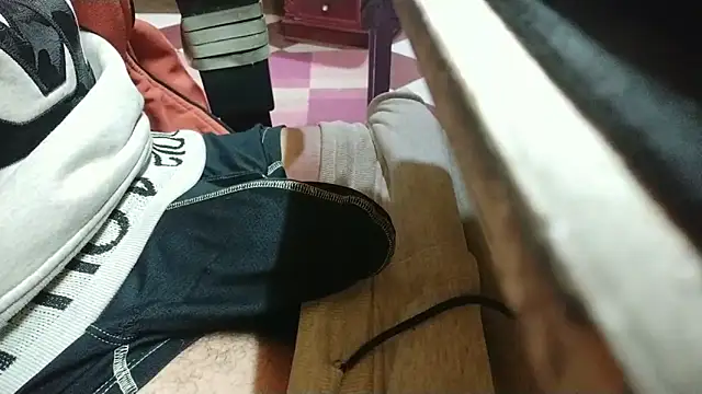 Snapshot of growing20yo chatting on 02/12/25, 12:16 growing20yo online show from 02/12/25, 12:16