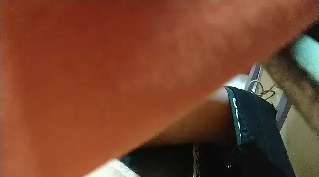 Snapshot of growing20yo chatting on 03/23/25, 12:47 growing20yo online show from 03/23/25, 12:47