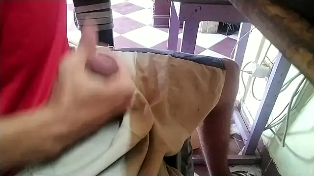 Snapshot of growing20yo chatting on 09/13/25, 09:42 growing20yo online show from 09/13/25, 09:42