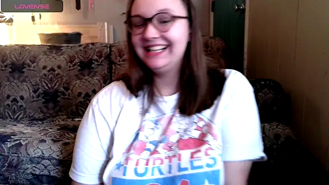 Snapshot of ZeTurtleMaster chatting on 12/23/24, 07:20 ZeTurtleMaster online show from 12/23/24, 07:20