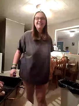 Snapshot of ZeTurtleMaster chatting on 01/01/25, 12:32 ZeTurtleMaster online show from 01/01/25, 12:32