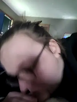 Snapshot of ZeTurtleMaster chatting on 03/18/25, 09:43 ZeTurtleMaster online show from 03/18/25, 09:43