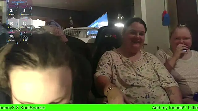 Snapshot of ZeTurtleMaster chatting on 09/15/25, 03:06 ZeTurtleMaster online show from 09/15/25, 03:06