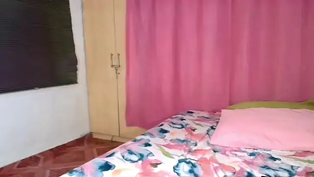 sexyindianchic online show from 03/22/25, 09:21