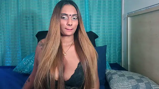 Snapshot of sexyindianchic chatting on 05/09/26, 10:42 sexyindianchic online show from 05/09/26, 10:42