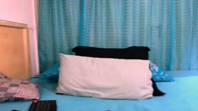 Snapshot of sexyindianchic chatting on 05/29/26, 10:24 sexyindianchic online show from 05/29/26, 10:24