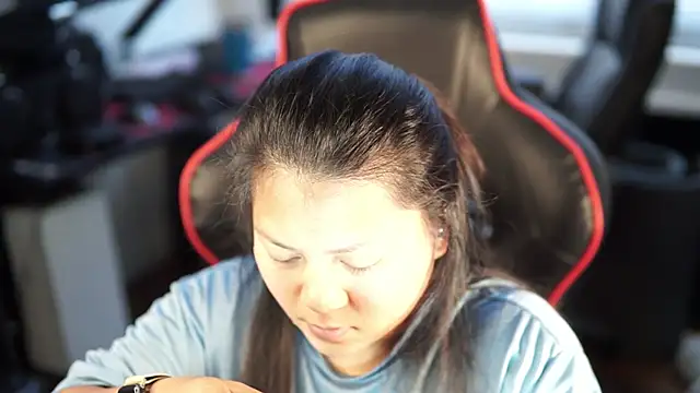 Bubbleliyah online show from 12/25/24, 04:22