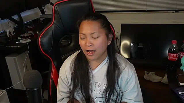 Bubbleliyah online show from 02/19/25, 03:06