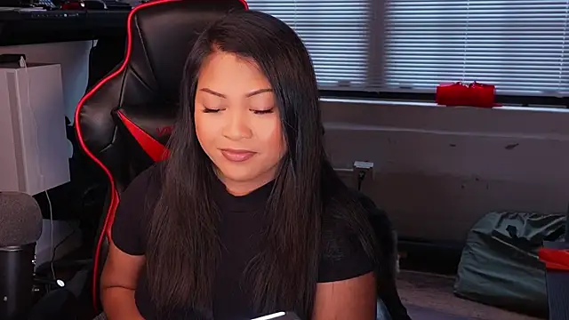 Bubbleliyah online show from 09/29/25, 08:13