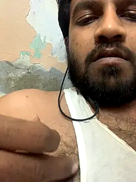 Snapshot of Rocky_1907 chatting on 11/16/25, 06:57 Rocky 1907 online show from 11/16/25, 06:57