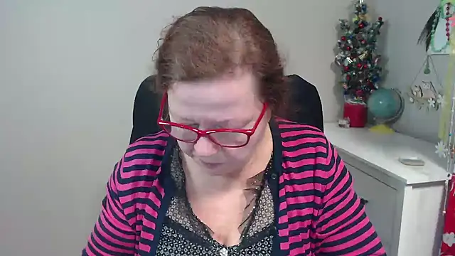 Adelewildx online show from 01/14/25, 05:30