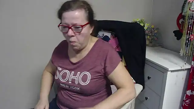 Adelewildx online show from 02/05/25, 04:37