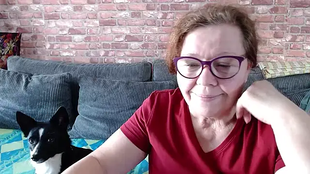 Adelewildx online show from 02/08/25, 12:39