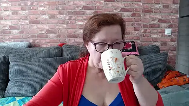 Adelewildx online show from 03/09/25, 09:24