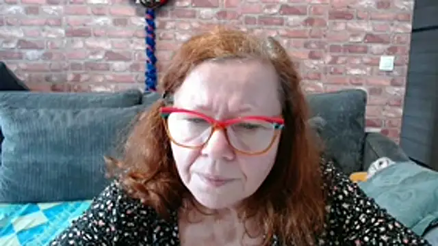 Snapshot of Adelewildx chatting on 12/21/25, 12:12 Adelewildx online show from 12/21/25, 12:12