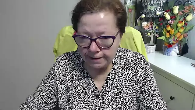 Adelewildx online show from 03/10/26, 04:28