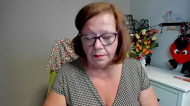 Snapshot of Adelewildx chatting on 06/25/26, 05:12 Adelewildx online show from 06/25/26, 05:12