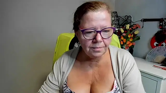 Snapshot of Adelewildx chatting on 07/03/26, 02:29 Adelewildx online show from 07/03/26, 02:29