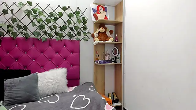 Snapshot of BellaBellosinia chatting on 01/10/26, 03:08 BellaBellosinia online show from 01/10/26, 03:08