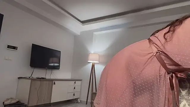 Snapshot of SexyMissMe chatting on 10/27/25, 02:21 SexyMissMe online show from 10/27/25, 02:21