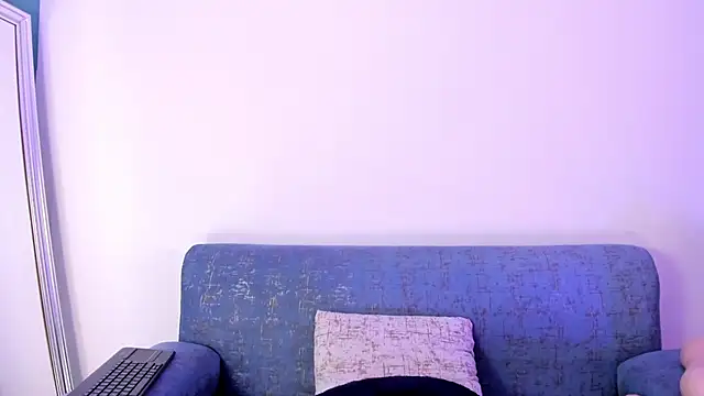 Snapshot of BellaMarieX chatting on 12/02/24, 03:26 BellaMarieX online show from 12/02/24, 03:26