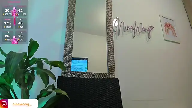 Snapshot of NinaWong chatting on 03/12/26, 06:58 NinaWong online show from 03/12/26, 06:58