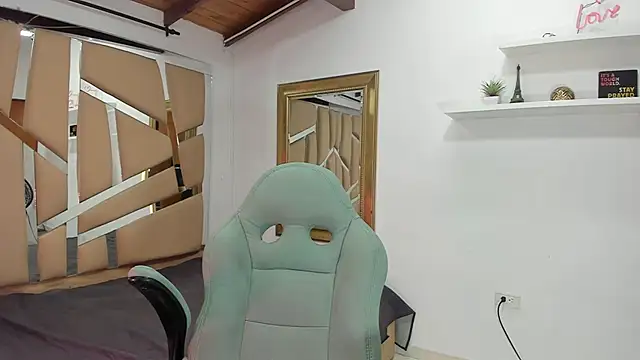 Snapshot of mister_miike chatting on 03/05/25, 03:08 mister miike online show from 03/05/25, 03:08