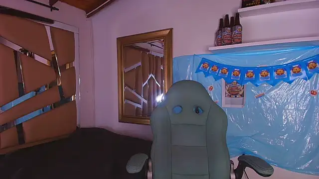 Snapshot of mister_miike chatting on 09/27/25, 03:11 mister miike online show from 09/27/25, 03:11