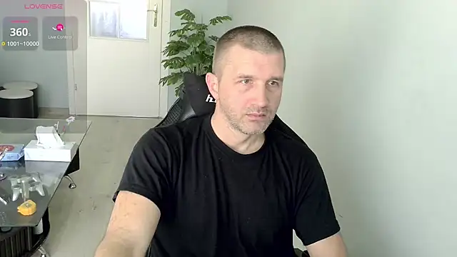 Snapshot of Maribor chatting on 04/18/26, 11:58 Maribor online show from 04/18/26, 11:58