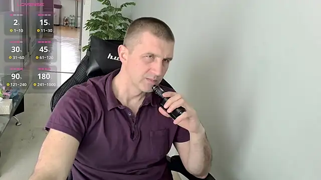 Snapshot of Maribor chatting on 04/21/26, 01:28 Maribor online show from 04/21/26, 01:28